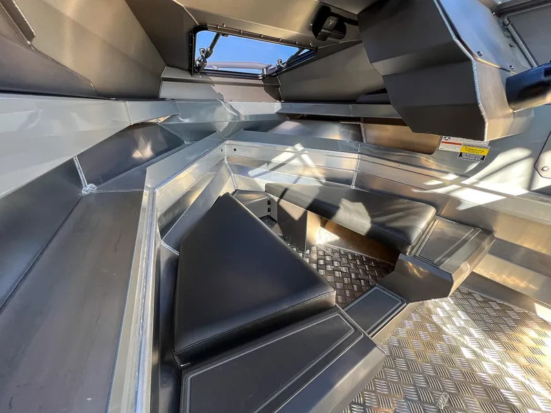 Slide: The Image of Stabi-Craft 2050 Supercab 2026 - 9