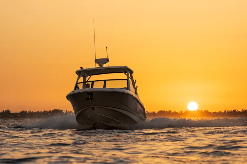 Slide: The Image of Boston Whaler 280 Vantage 2027 - 28