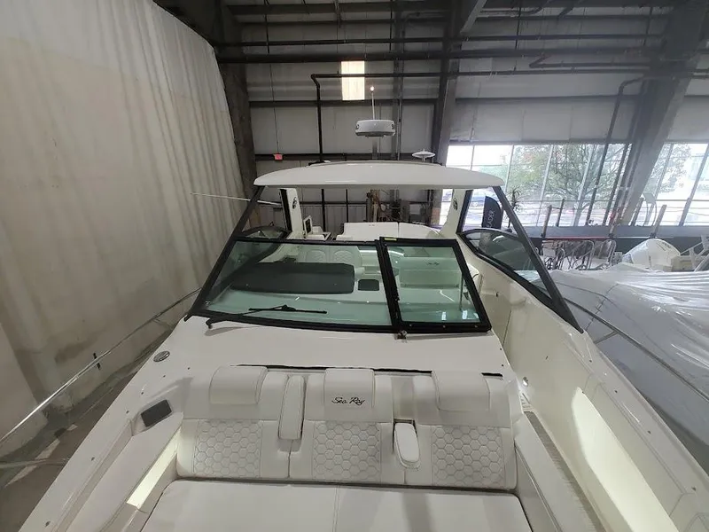 Slide: The Image of 2020 Sea Ray Sundancer 320 in a storage facility. - 18