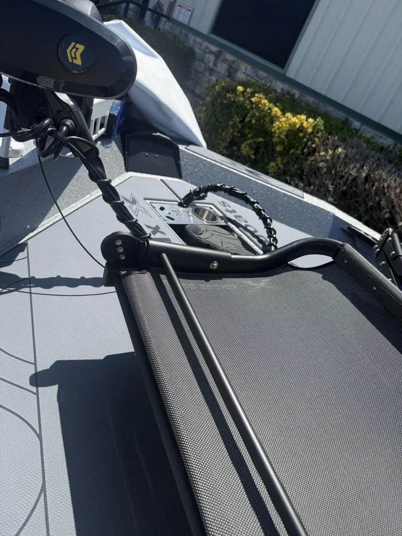 Slide: The Image of Xpress H 20 CRAPPIE 2027 - 17