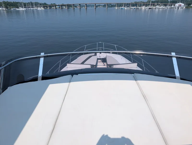 Slide: The Image of Galeon 640 FLY 2018 - 22