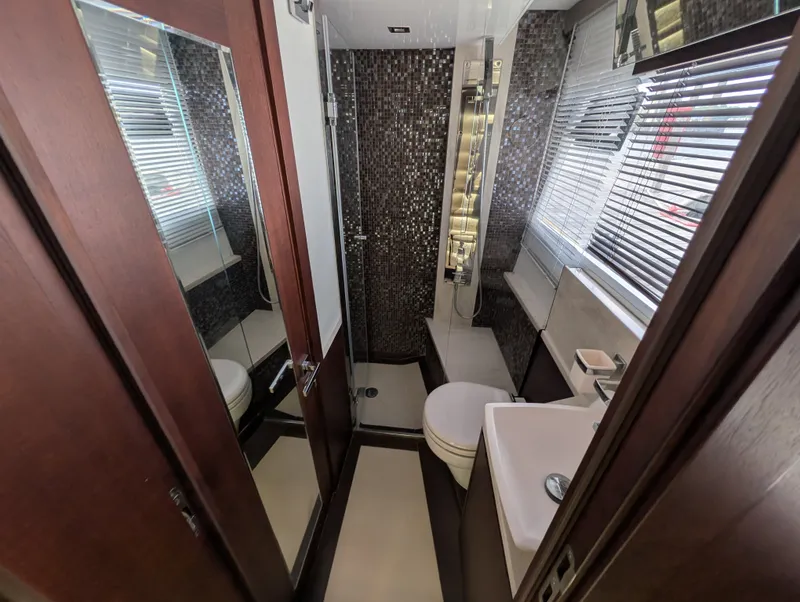 Slide: The Image of Galeon 640 FLY 2018 - 76