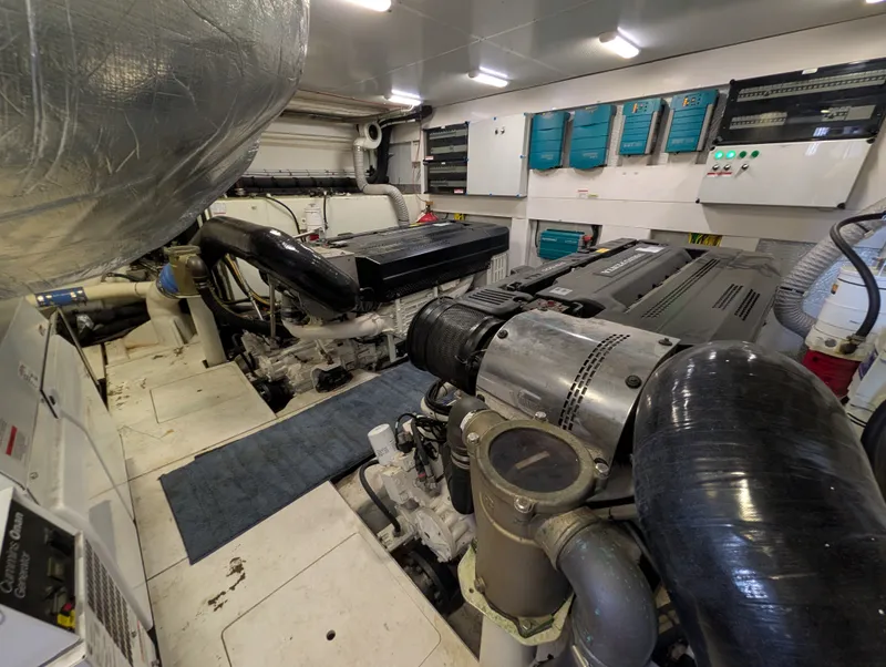 Slide: The Image of Galeon 640 FLY 2018 - 37