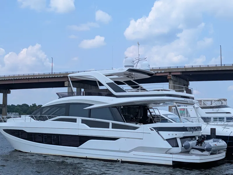 Slide: The Image of Galeon 640 FLY 2018 - 21
