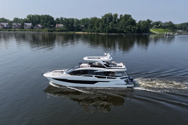 Slide: The Image of Galeon 640 FLY 2018 - 3