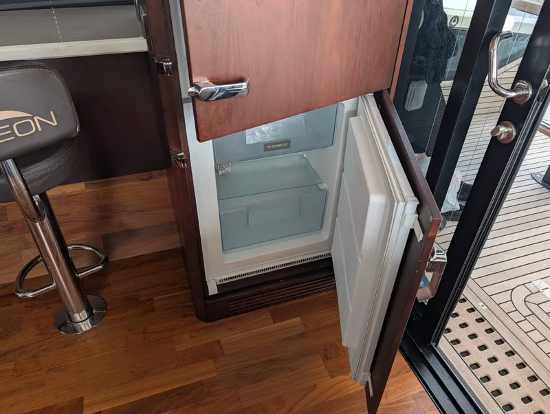 Slide: The Image of Galeon 640 FLY 2018 - 55