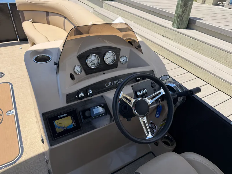 Slide: The Image of Harris 230 CRUISER 2020 - 39