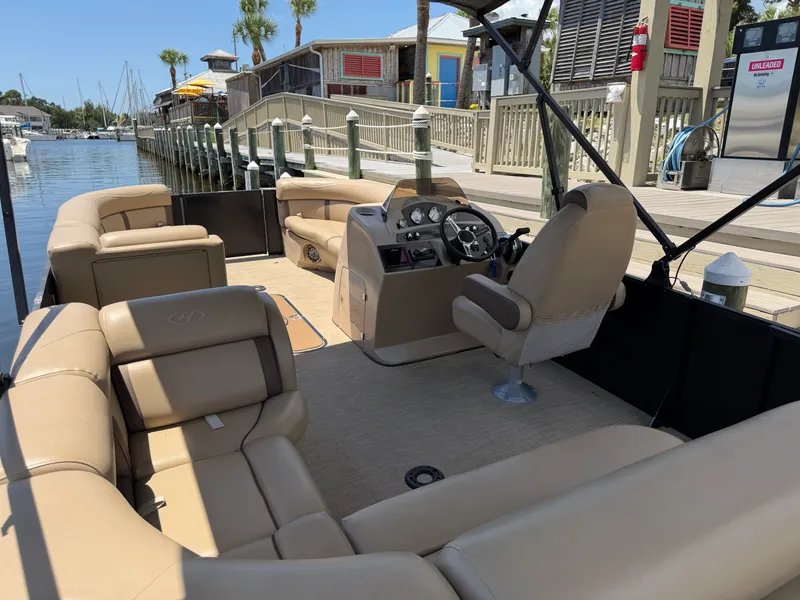 Slide: The Image of Harris 230 CRUISER 2020 - 21