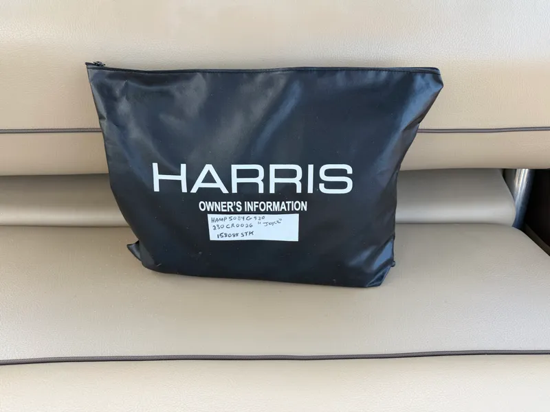 Slide: The Image of Harris 230 CRUISER 2020 - 10