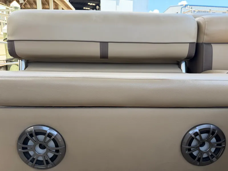 Slide: The Image of Harris 230 CRUISER 2020 - 28