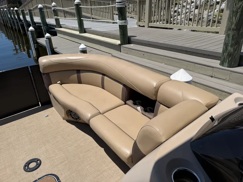 Slide: The Image of Harris 230 CRUISER 2020 - 11
