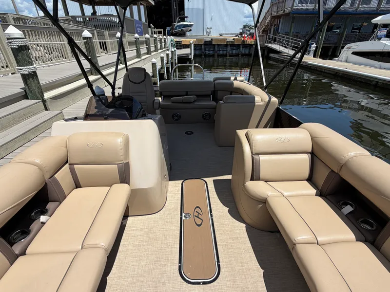 Slide: The Image of Harris 230 CRUISER 2020 - 27