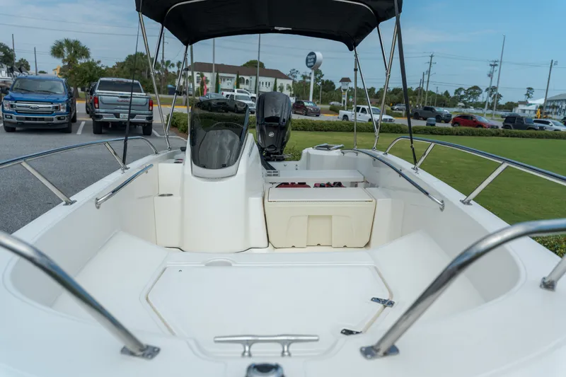 Slide: The Image of Boston Whaler 160 Super Sport 2027 - 10