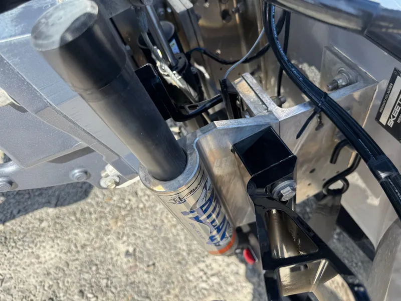 Slide: The Image of Skeeter ZXR20 2023 - 12