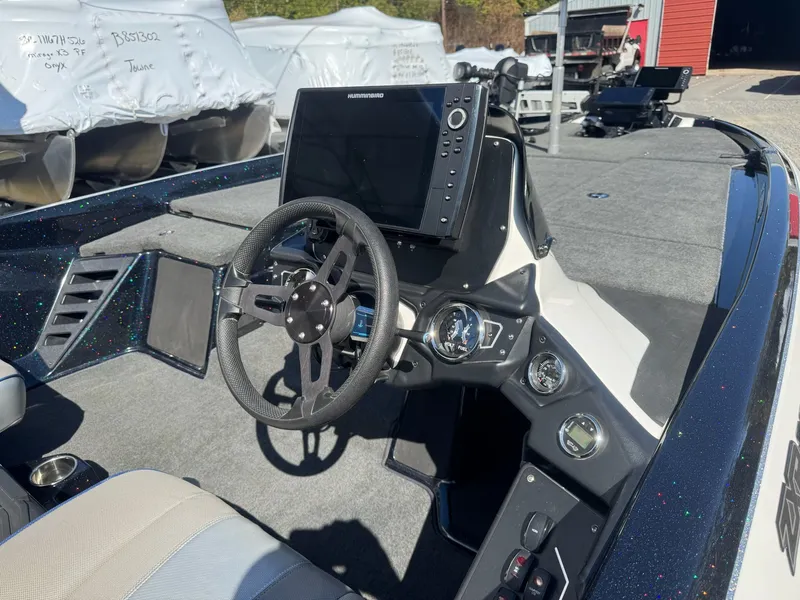 Slide: The Image of Skeeter ZXR20 2023 - 28