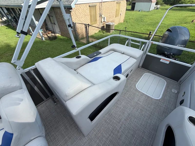 Slide: The Image of SunCatcher SELECT 322 SS 2022 - 20