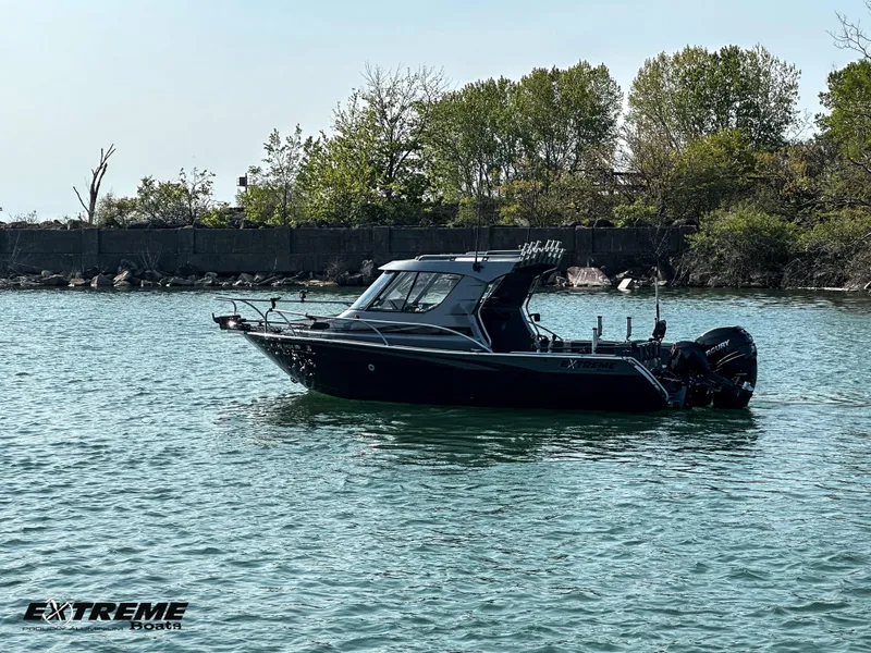 Slide: The Image of Extreme Boats 795 Walk Around Port Side View - 0