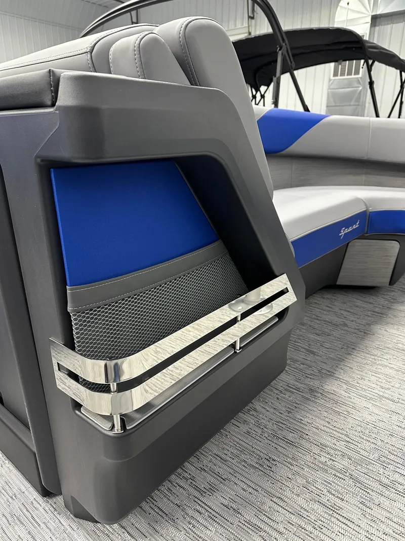 Slide: The Image of 2025 Bennington 22 MFB Tritoon interior with modern seating and sleek design. - 33
