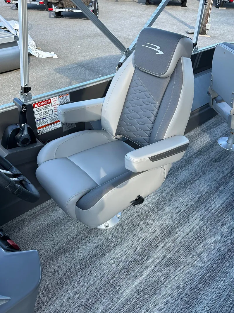 Slide: The Image of 2025 Bennington 21 SF Family boat seat, gray upholstery, modern design. - 11