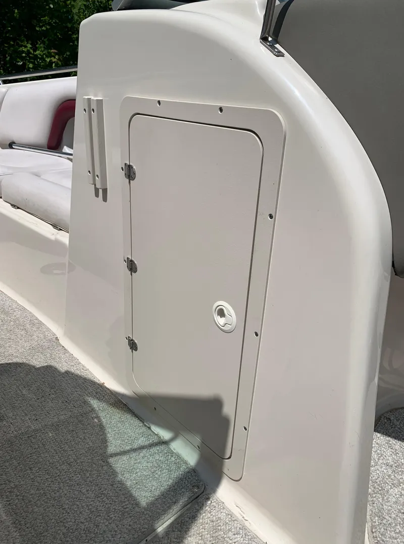 Slide: The Image of Crownline Boats 270 BR 2004 - 51