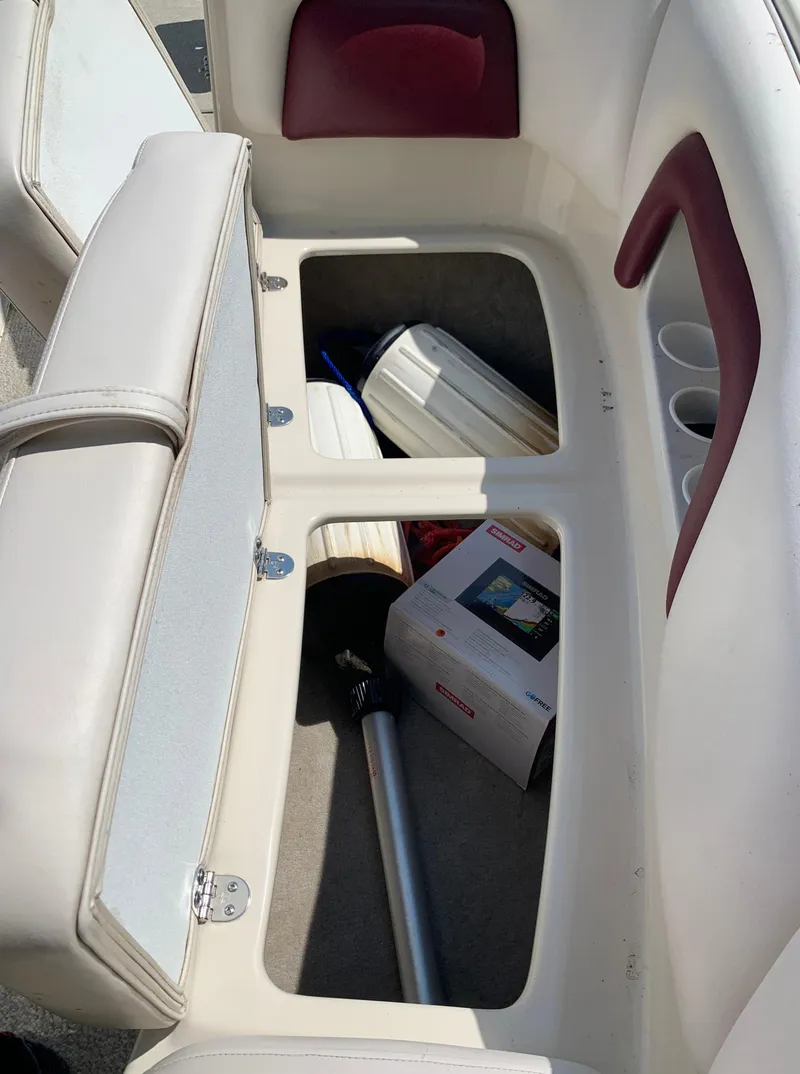 Slide: The Image of Crownline Boats 270 BR 2004 - 61