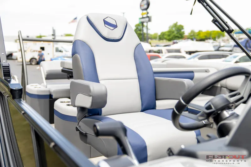 Slide: The Image of 2023 South Bay 525 3.0 Entertain 200HP captain's chair and helm. - 28