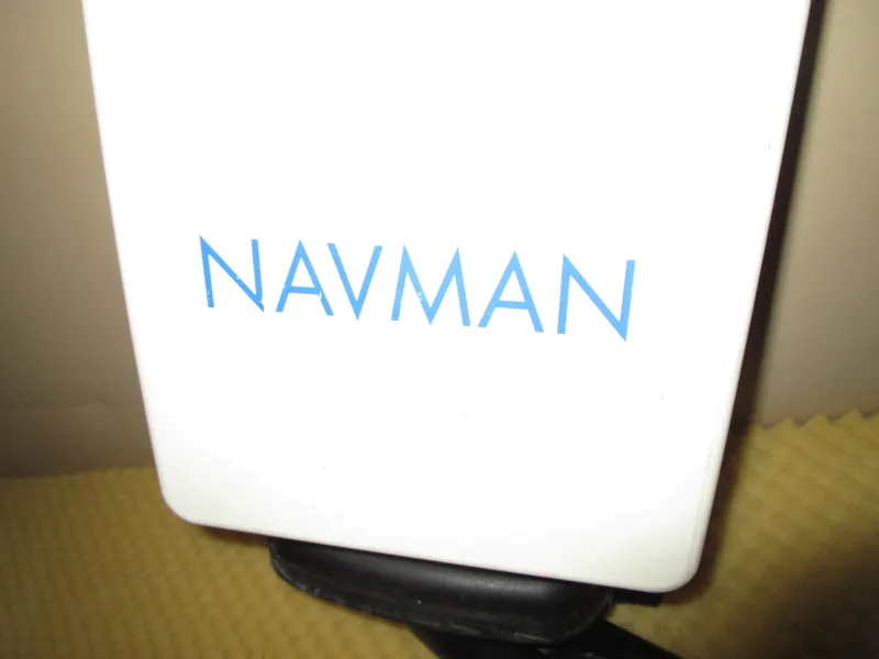 Slide: The Image of Navman device on 2005 Bayliner 285 boat, close-up view. - 31