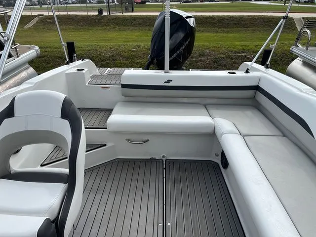 Slide: The Image of Starcraft SVX211 OB 2023 - 12