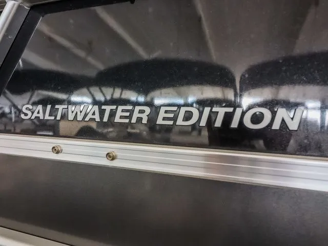 Slide: The Image of Berkshire 22 RFX LE 2023 - 19