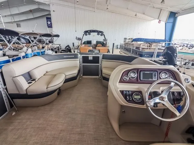 Slide: The Image of Berkshire 22 RFX LE 2023 - 7