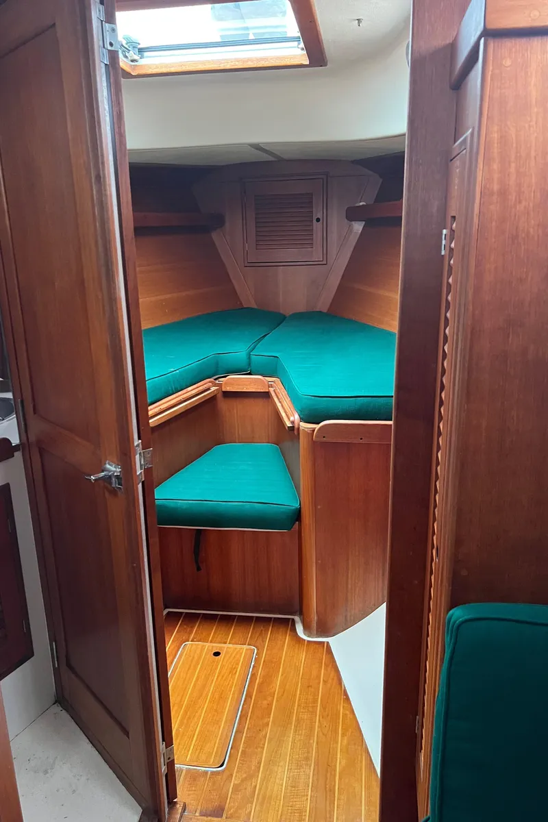 Slide: The Image of Tartan 37 1987 - 11