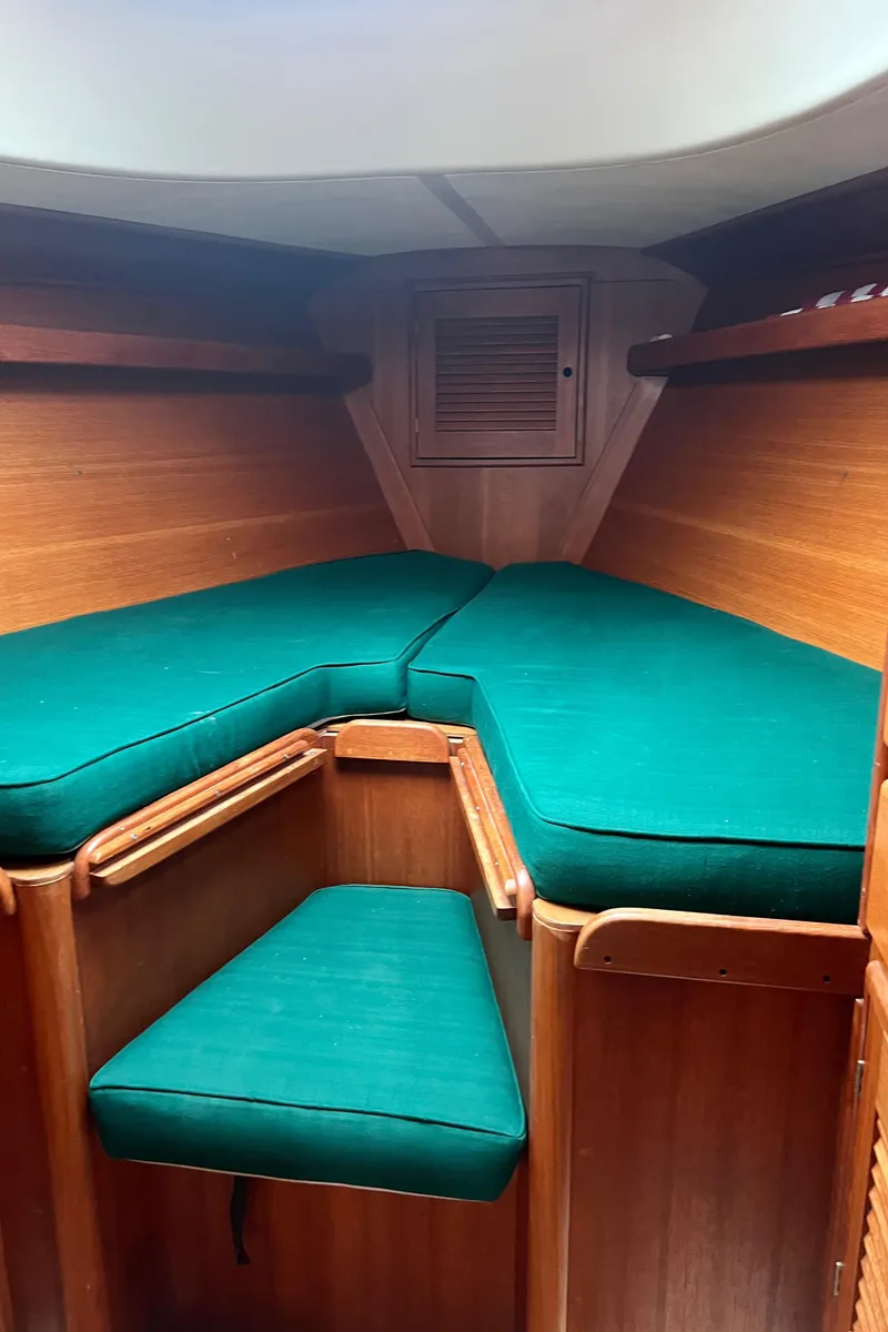 Slide: The Image of Tartan 37 1987 - 12