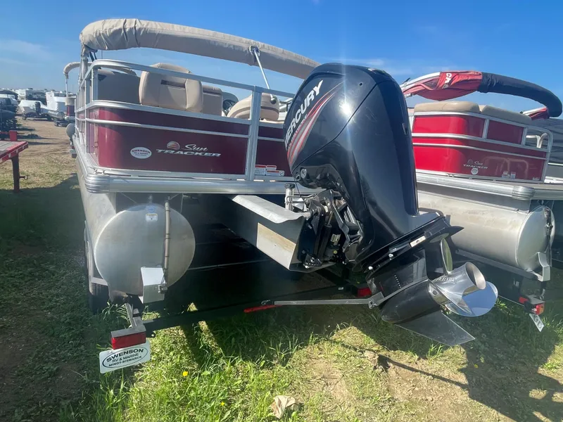 Slide: The Image of 2018 Sun Tracker Fishin' Barge 20 DLX pontoon boat with Mercury outboard motor. - 4