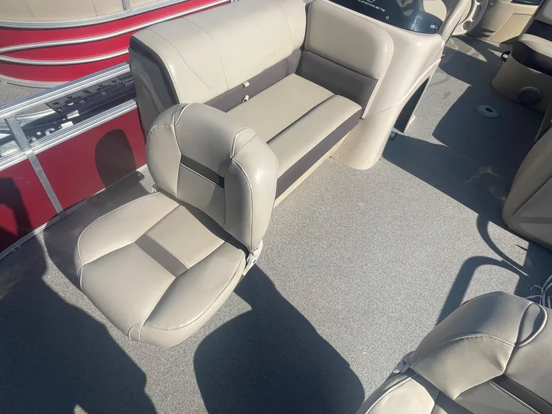 Slide: The Image of 2018 Sun Tracker Fishin' Barge 20 DLX interior seating and deck. - 6