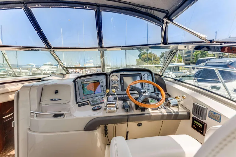 Slide: The Image of Sea Ray 390 Sundancer 2005 - 51