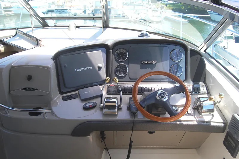 Slide: The Image of Sea Ray 390 Sundancer 2005 - 55