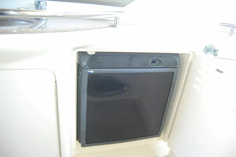 Slide: The Image of Sea Ray 390 Sundancer 2005 - 67