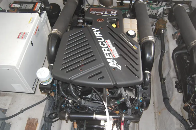 Slide: The Image of Sea Ray 390 Sundancer 2005 - 84