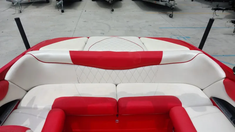 Slide: The Image of MasterCraft X2 2011 - 10