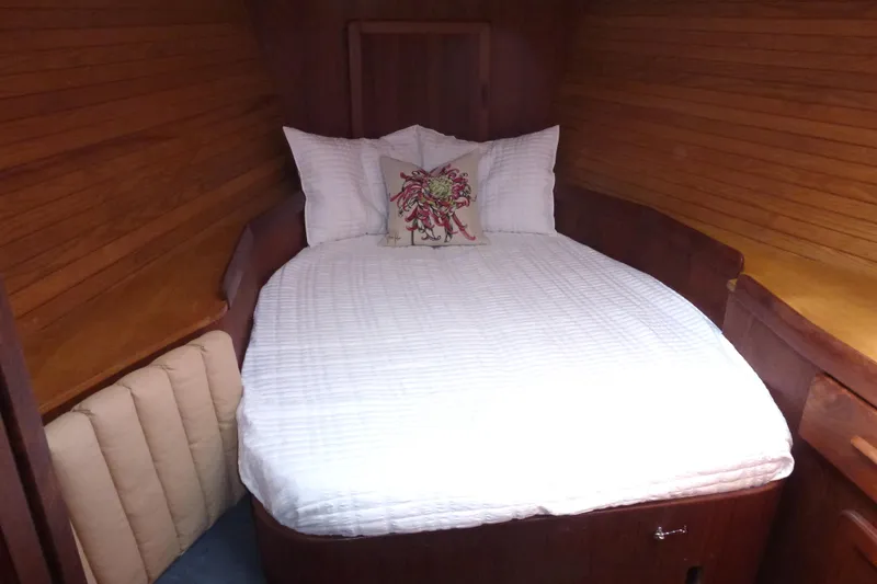 Slide: The Image of Cozy cabin in 1984 Morgan 454 boat. - 32