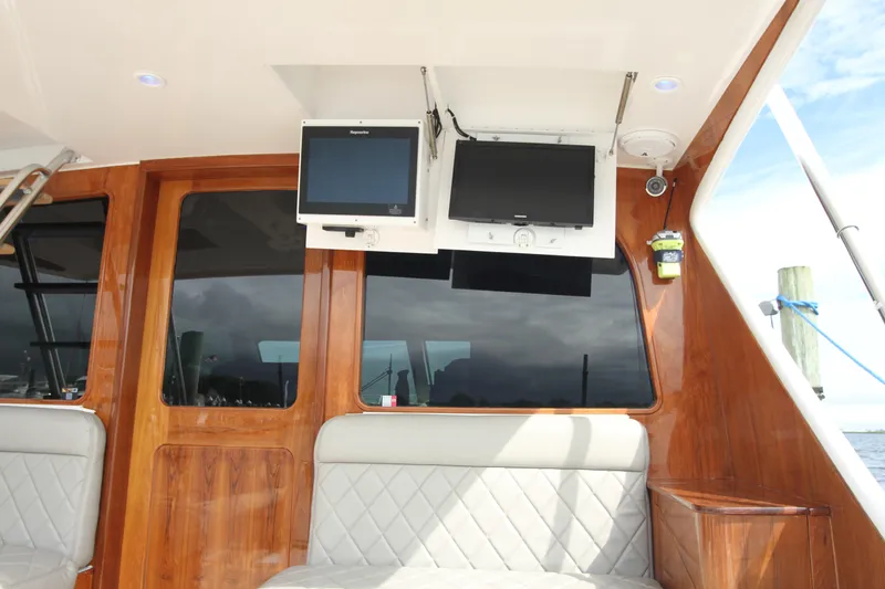 Slide: The Image of Custom Carolina Custom Carolina 60 Sportfish 2012 - 61