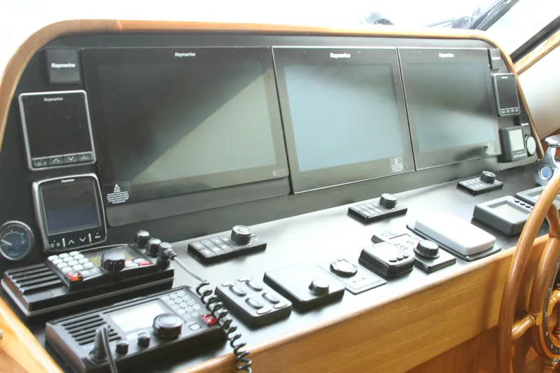 Slide: The Image of Custom Carolina Custom Carolina 60 Sportfish 2012 - 90