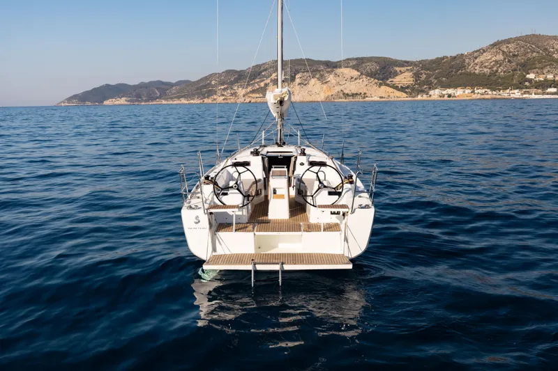 Slide: The Image of Beneteau Oceanis 34.1 2024 - 3