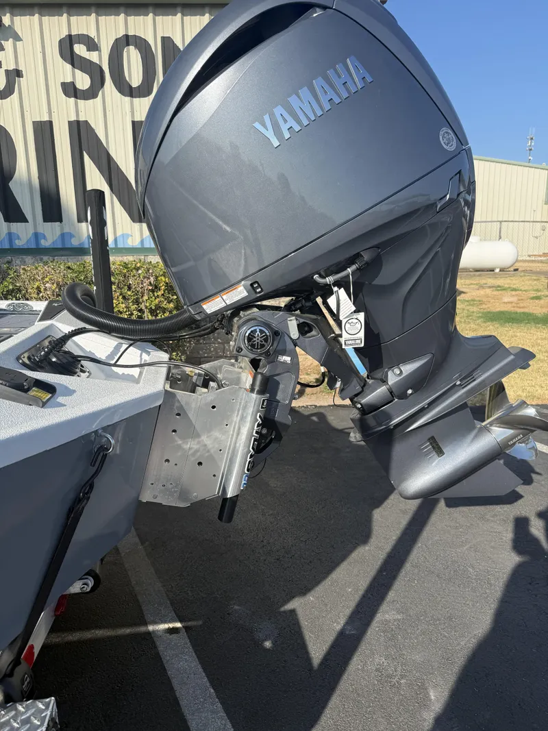 Slide: The Image of Xpress XR 21 BAY 2027 - 14