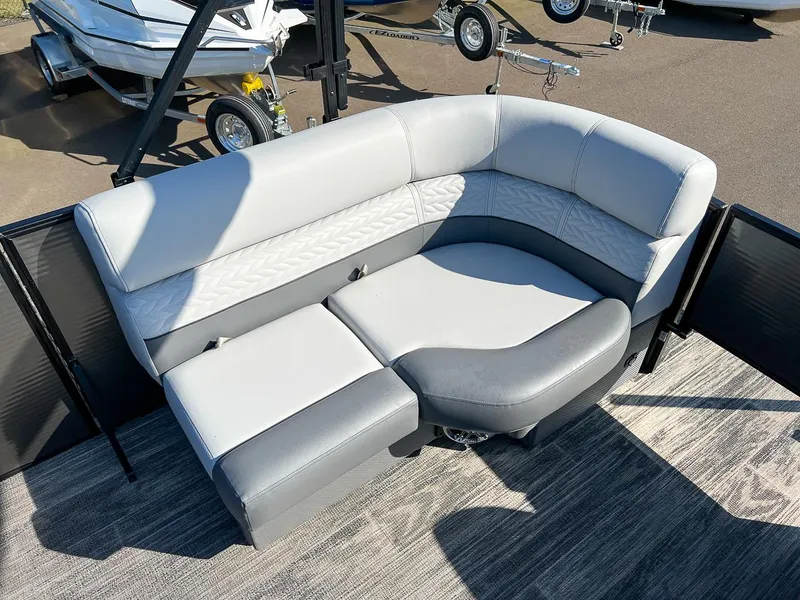 Slide: The Image of Godfrey Monaco 235 FS 2023 - 9