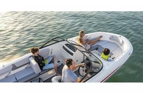Slide: The Image of Bayliner VR4 Bowrider - Outboard w/ 115HP Mercury! 2023 - 3