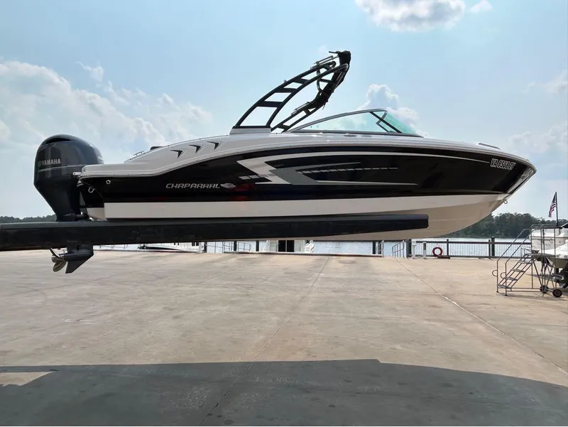 Slide: The Image of Chaparral 21 SSi OB 2023 - 18