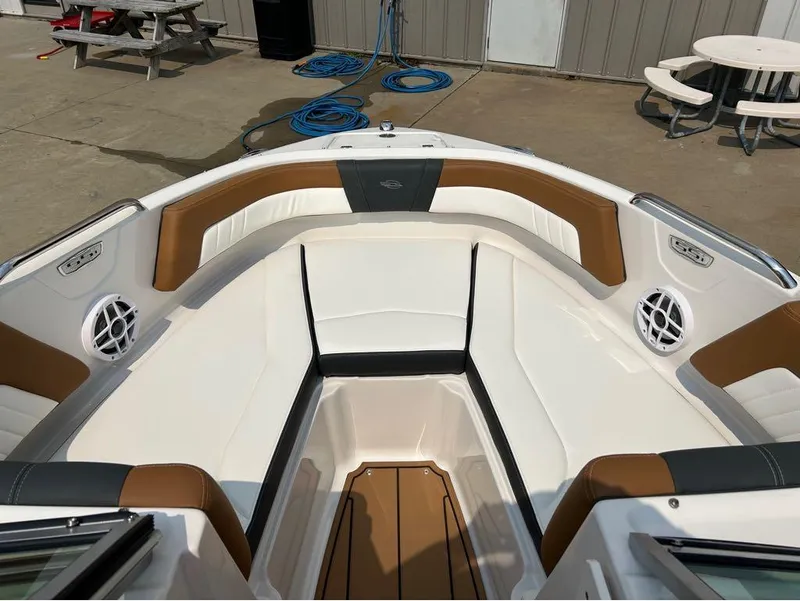 Slide: The Image of Chaparral 21 SSi OB 2023 - 34