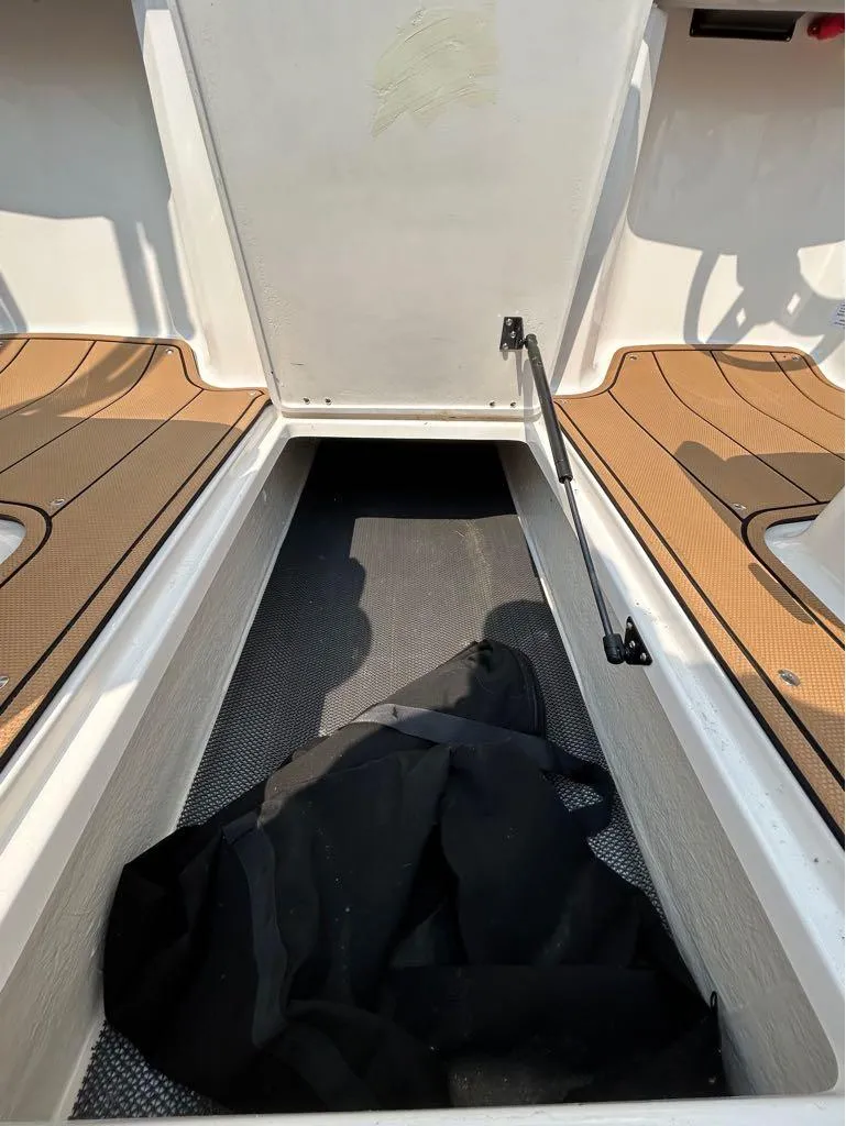 Slide: The Image of Chaparral 21 SSi OB 2023 - 39