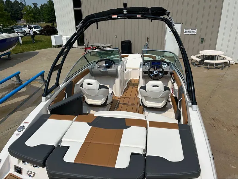 Slide: The Image of Chaparral 21 SSi OB 2023 - 5